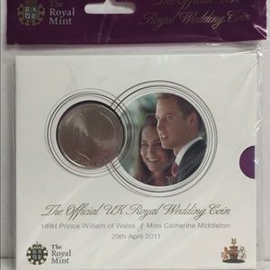 2011 Royal Wedding 5 pound Coin William & Kate